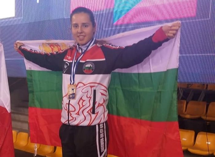 Браво на Катрин Гемкова от Банско! Спечели бронзов медал от европейското по таекуондо