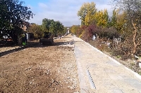 Вдигат нов мост от бетон по пътя към храма на Преподобна Стойна в Златолист