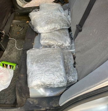 Оставиха в ареста двама македонци, спипани с 32 кг марихуана на ГКПП-Логодаж