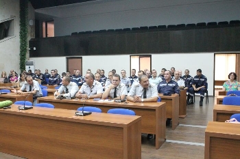 Наградиха 25 огнеборци от Пиринско