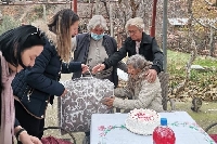Баба Къна от село Сливница стана на век без една година