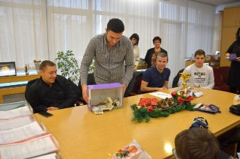 Доброто е в Благоевград! Мъж дари средства за 8-г. Александър, с парите от футболен турнир помагат на друго дете