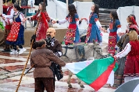 Кукери, чанове, огън и танци - злото бе изгонено далече от Благоевград