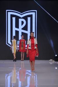 Студенти от ЮЗУ показаха свои колекции на SOFIA FASHION WEEK AW 2016