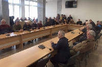 Фермери с 10-дневен ултиматум към управниците, после изкарват кравите на АМ  Струма”