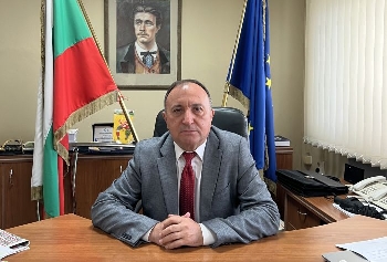 Валери Сарандев: Нека Христовата светлина озари домовете, стопли душите и отвори сърцата ви