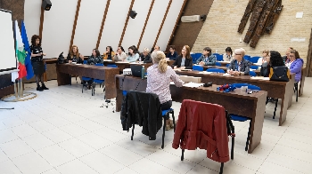 Община Благоевград по проект оборудва мобилен здравен център за ромската махала