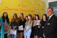 Дарители превърнаха IV ОУ  Димчо Дебелянов  в по-светло и приветливо място за учениците