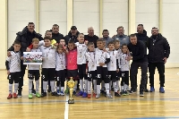 Националите Кирил Десподов и Ради Кирилов наградиха победителите в детския футболен турнир  Симитли 2022”