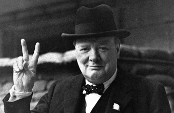Уинстън Чърчил: Умният човек не прави всички грешки сам, той дава шанс и другите