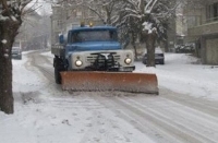 Пуснаха снегорини из улиците на Благоевград, над 100 души в готовност да чистят снега