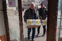 Кметове и кметски наместници в Благоевград дариха помощи за Турция и Сирия Кметове и кметски наместници в Благоевград дариха помощи за Турция и Сирия