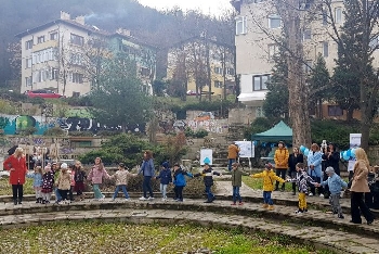 С много инициативи деца от Благоевград отбелязаха Световния ден на водата и първа пролет