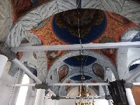 Откриха стенописи на известни зографи при реставрацията на църква в Дупница
