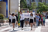 Пъстър и вдъхновяващ парад на училищата за 24 май в Благоевград Пъстър и вдъхновяващ парад на училищата за 24 май в Благоевград