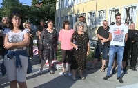 Прокуратурата смачкала шест жалби за побой и грабеж срещу кметския син от Марикостиново Прокуратурата смачкала шест жалби за побой и грабеж срещу кметския син от Марикостиново