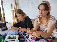 Село Лещен дава творчески импулс на млади артисти с красотата си Село Лещен дава творчески импулс на млади артисти с красотата си