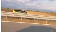 Автомобил се движи в насрещното на автомагистрала Струма