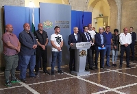 Премиерът акад. Николай Денков: Няма да позволим внос на слънчоглед от Украйна, докато не договорим квота Премиерът акад. Николай Денков: Няма да позволим внос на слънчоглед от Украйна, докато не договорим квота