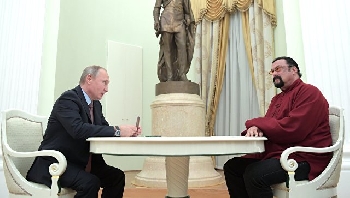 Стивън Сегал вече е руски гражданин