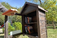 Книги в парковете на Сандански радват читатели