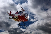Връчват свидетелствата на първите пилоти на медицински хеликоптери