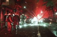 Сблъсъци между полиция и анархисти в Атина
