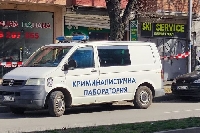 Въоръжени ограбиха злато и пари от заложна къща в Благоевград Въоръжени ограбиха злато и пари от заложна къща в Благоевград