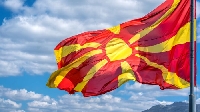 В Северна Македония днес гласуват за президент и парламент