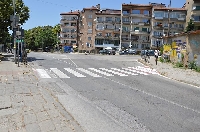 Най-сетне стартира обновяването на зебрите по улици и булеварди на Благоевград