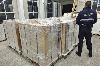 Задържаха над 40 000 парфюма менте на ГКПП-Кулата