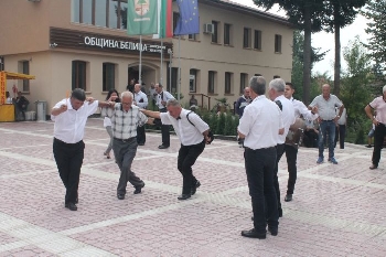 Белица празнува с аромат на мед и билки и концерт на Румяна Попова и Меди