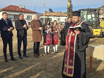 Строят площадка спорт деца и младежи в село Долно Драглище