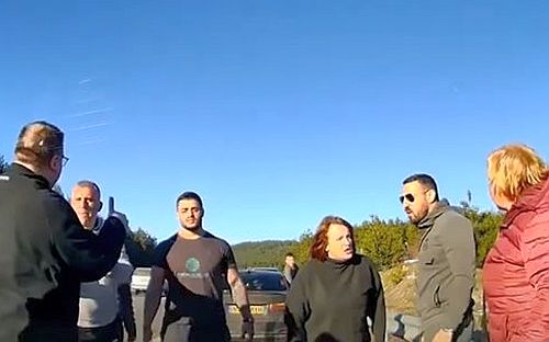 Жени се биха пред погледа на Карлос Насар на АМ Струма (ВИДЕО)