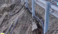 Свлачище при Градево подкопава опасно пътя за Банско Свлачище при Градево подкопава опасно пътя за Банско