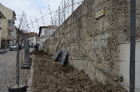 Укрепват 25-метрова подпорна стена на училище в Сандански Укрепват 25-метрова подпорна стена на училище в Сандански