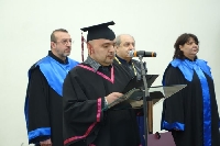240 абсолвенти от ЮЗУ получиха дипломите си на тържествена церемония
