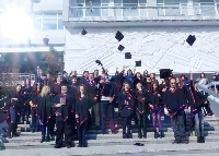 240 абсолвенти от ЮЗУ получиха дипломите си на тържествена церемония