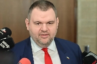 Кметът на Бобов дол търси съдействие от Делян Пеевски за разрешаване на спор между фирми