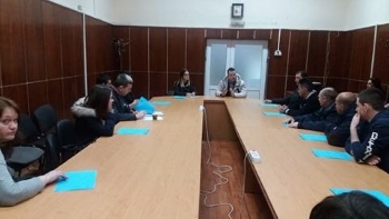 Фирма наема безработни от Симитли за певци и музиканти в Кипър
