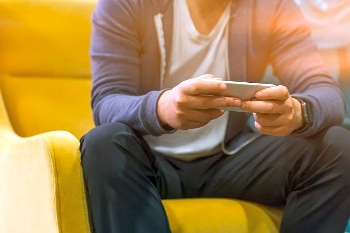 20 Burning Hot: Как този класически слот придоби популярност сред играчите онлайн казино