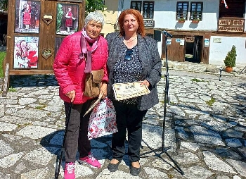 Отличиха с грамоти дарители и приятели музея в Разлог