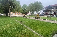 Доброволци правят село Самуилово зелено, чисто и подредено