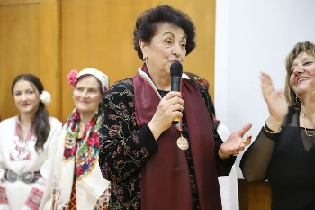 Честити 80 години! Банско дари с топлии думи благодарност обичаната Незабравка Икономова