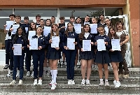 Ученици на Математическата гимназия са отличници на изпити в Гьоте-институт Ученици на Математическата гимназия са отличници на изпити в Гьоте-институт