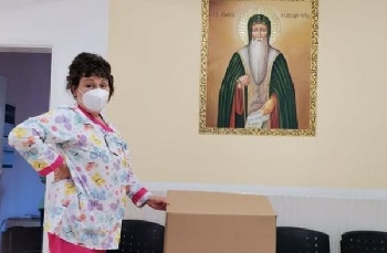 Специалностите Медицинска сестра и Акушерка вече са защитени