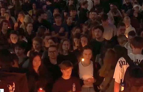 Тридневен траур след кървавата стрелба и 10 жертви на самоубилия се извършител в Грац