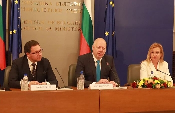 Премиерът успокоява, че държавните органи са терен и следят спекула в цените