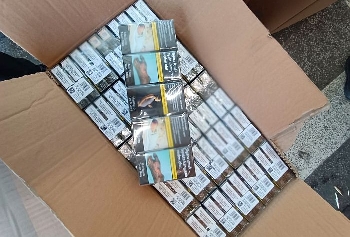 Митничари спипаха 1,5 млн. къса незаконни цигари в метални кутии турски тир