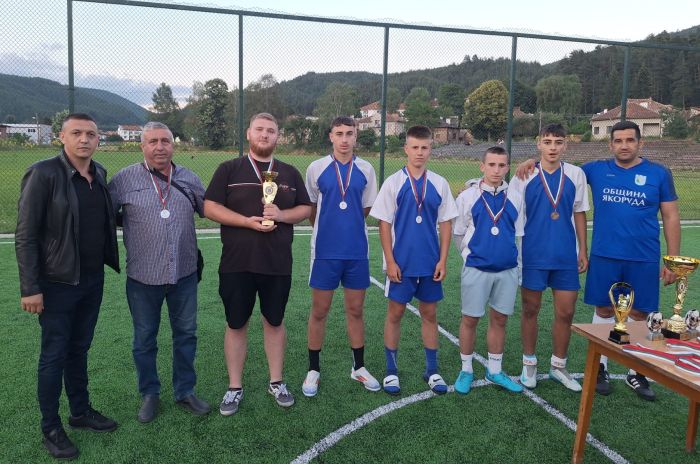 Над 150 футболисти играха за шампионски купи на силен турнир в Якоруда